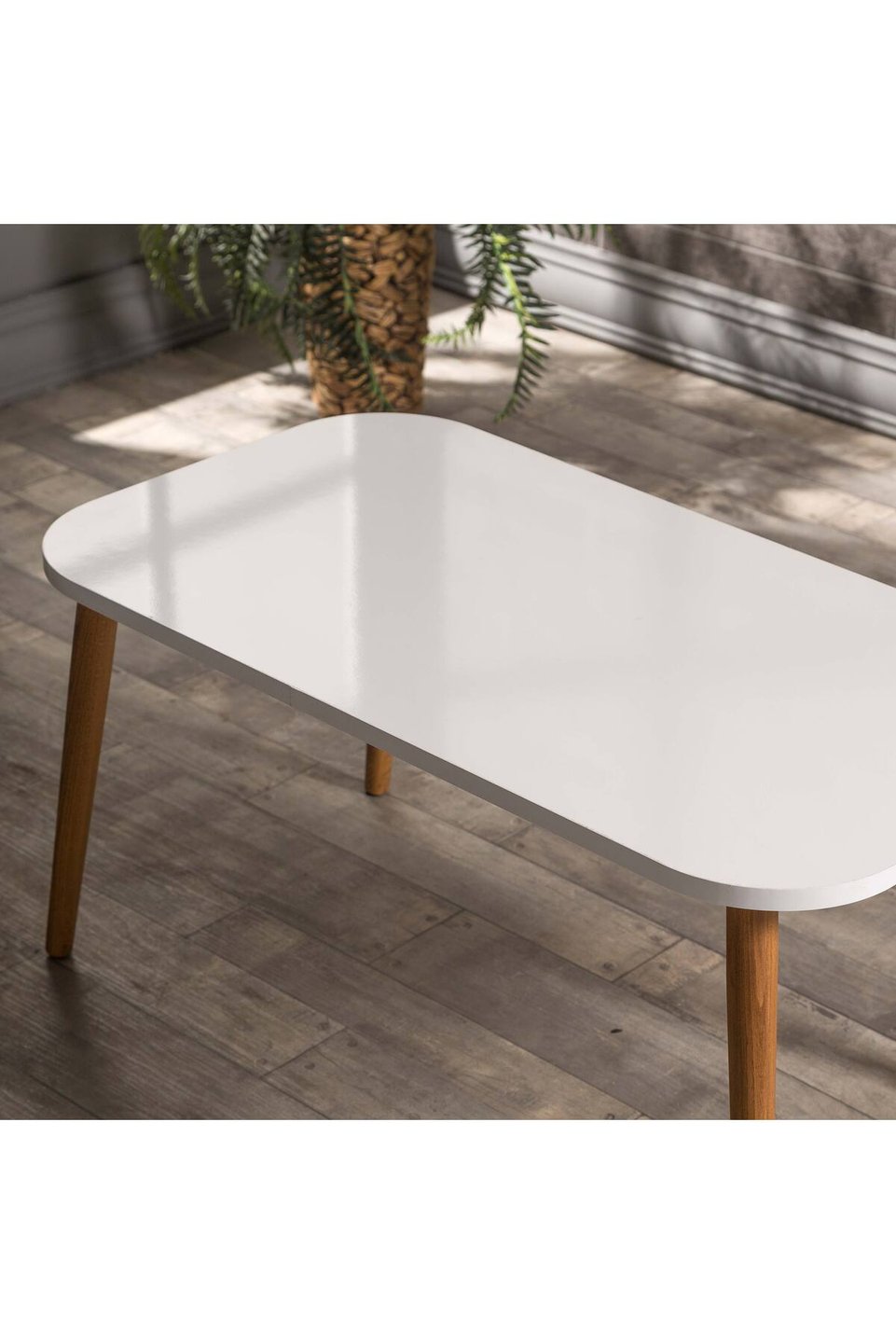 Table Set with Turned Hornbeam Legs 3