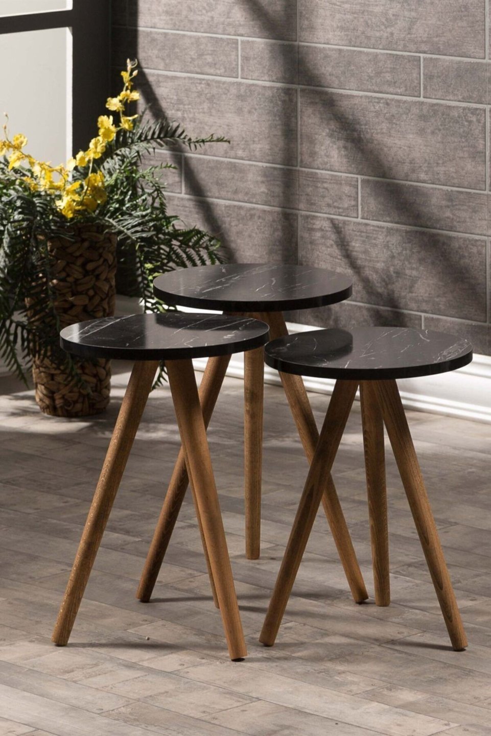 Nesttafels met gedraaide poten 3