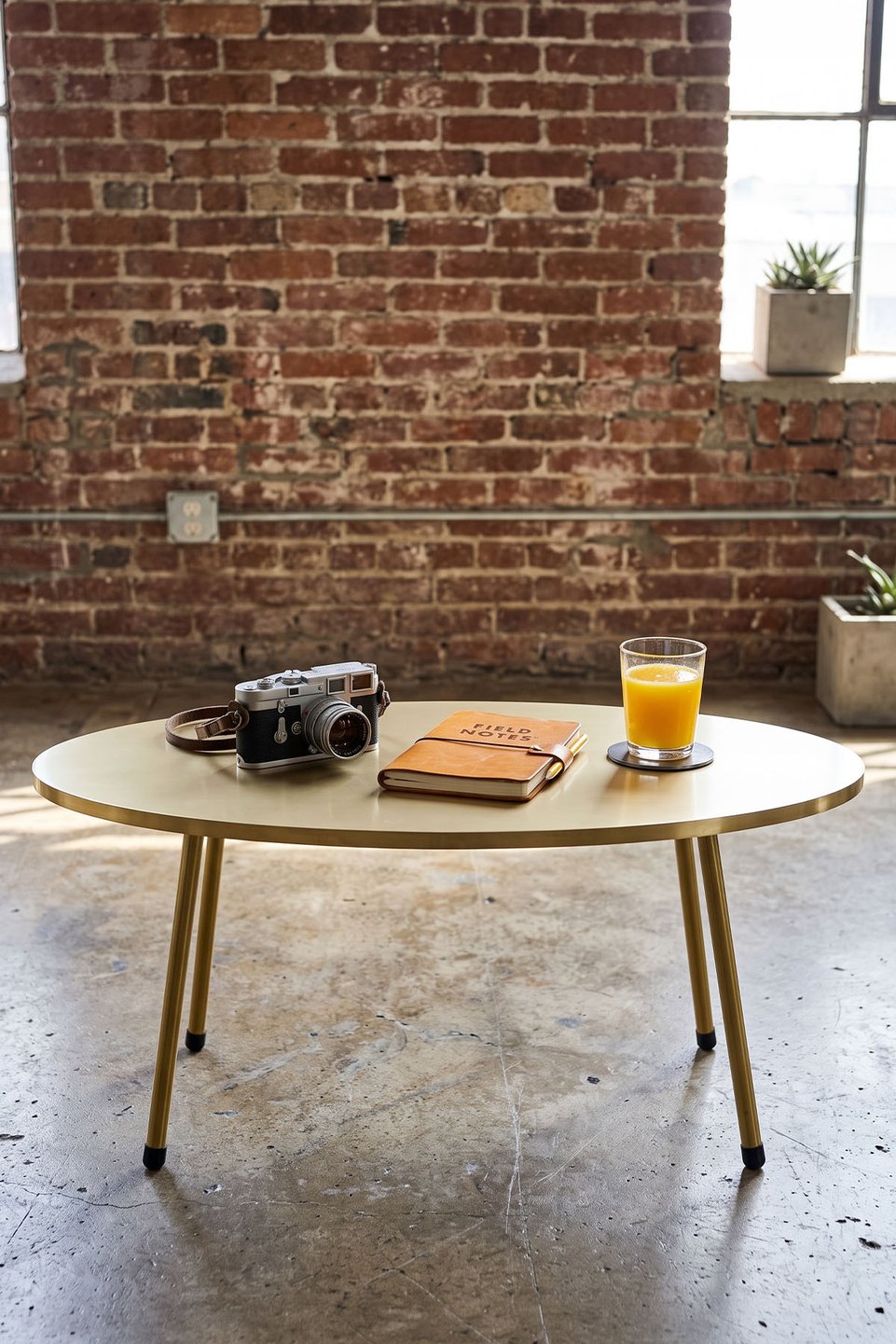 Ovale salontafel met gouden poten 4