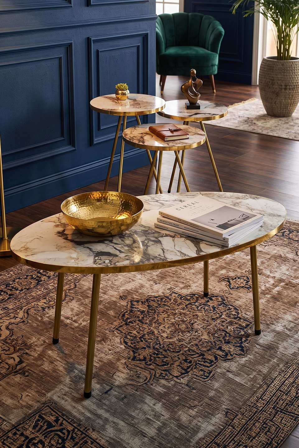 Ensemble de tables à pieds en métal doré 6