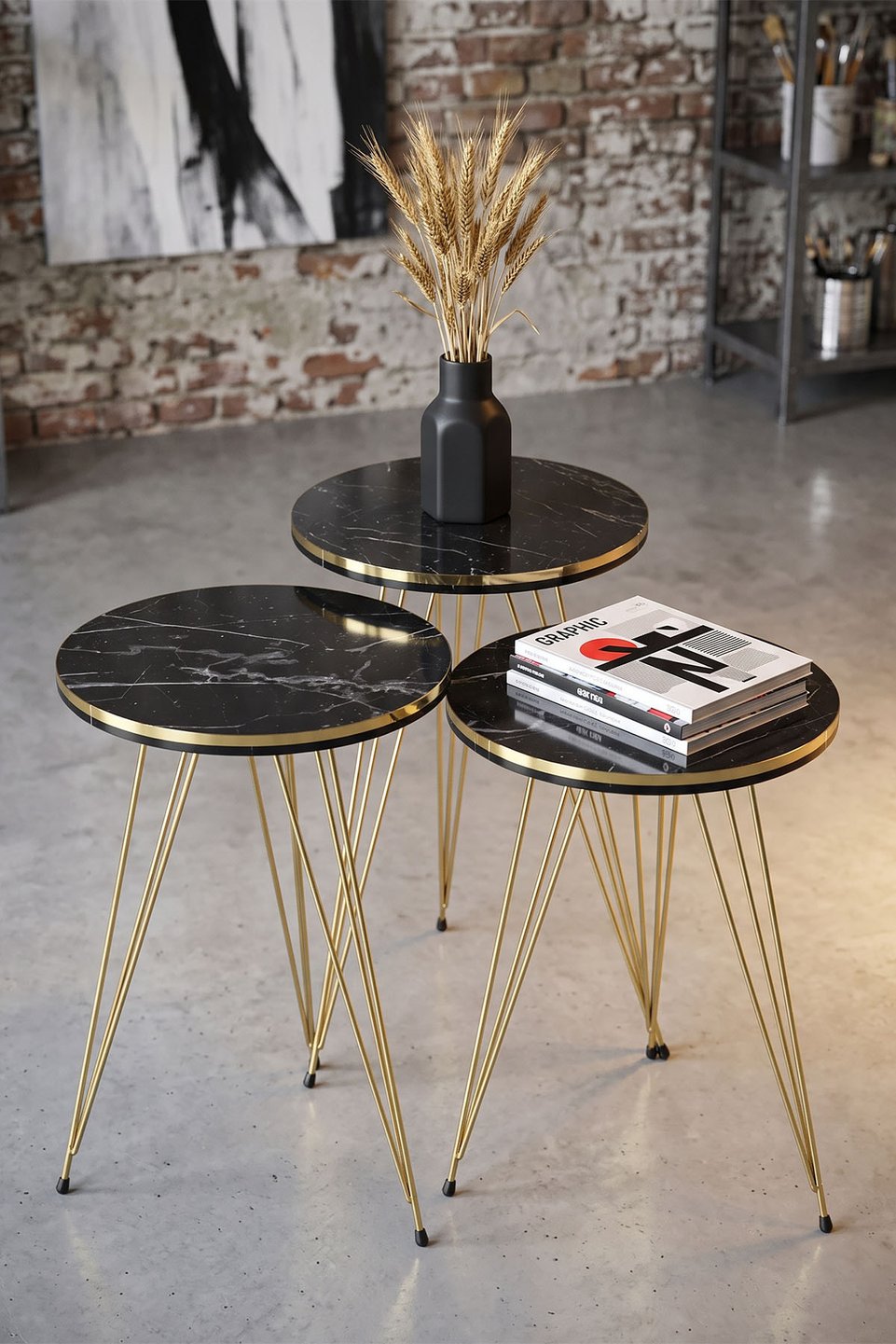 Conjunto de mesas com pés de arame dourado 2