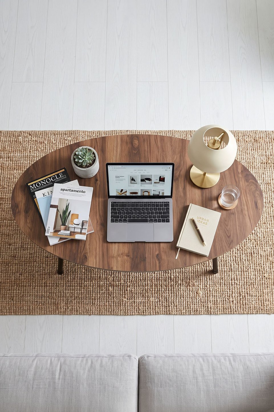 Ovale salontafel met metalen poten 4