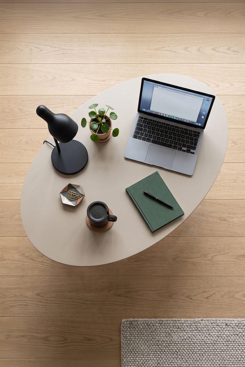 Ovale salontafel met metalen poten 3
