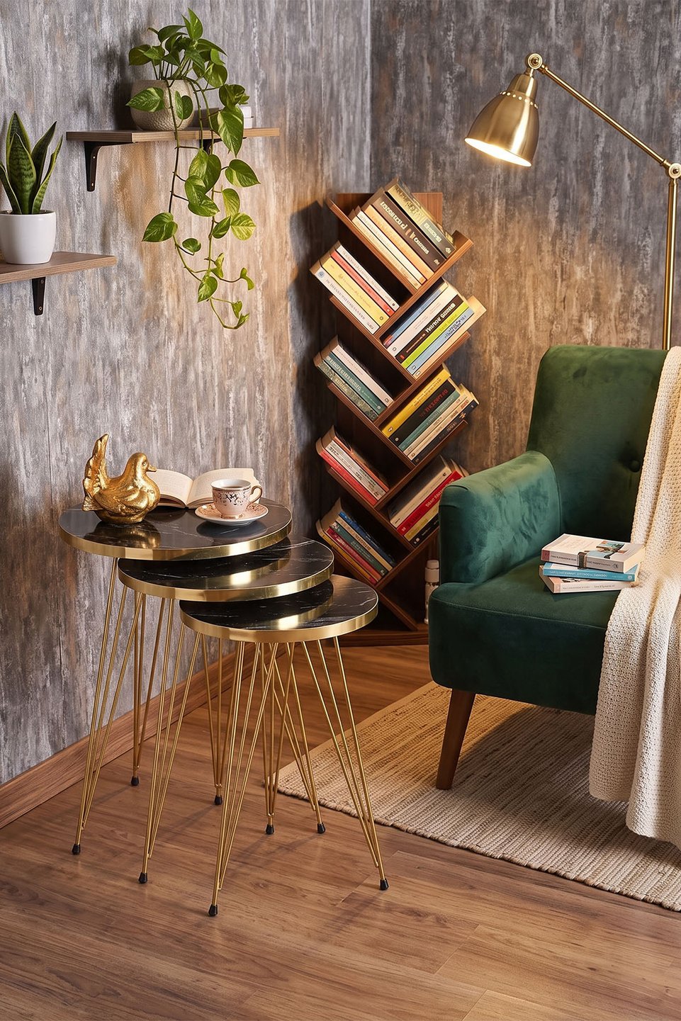 Nesttafels met gouden draadpoten 3