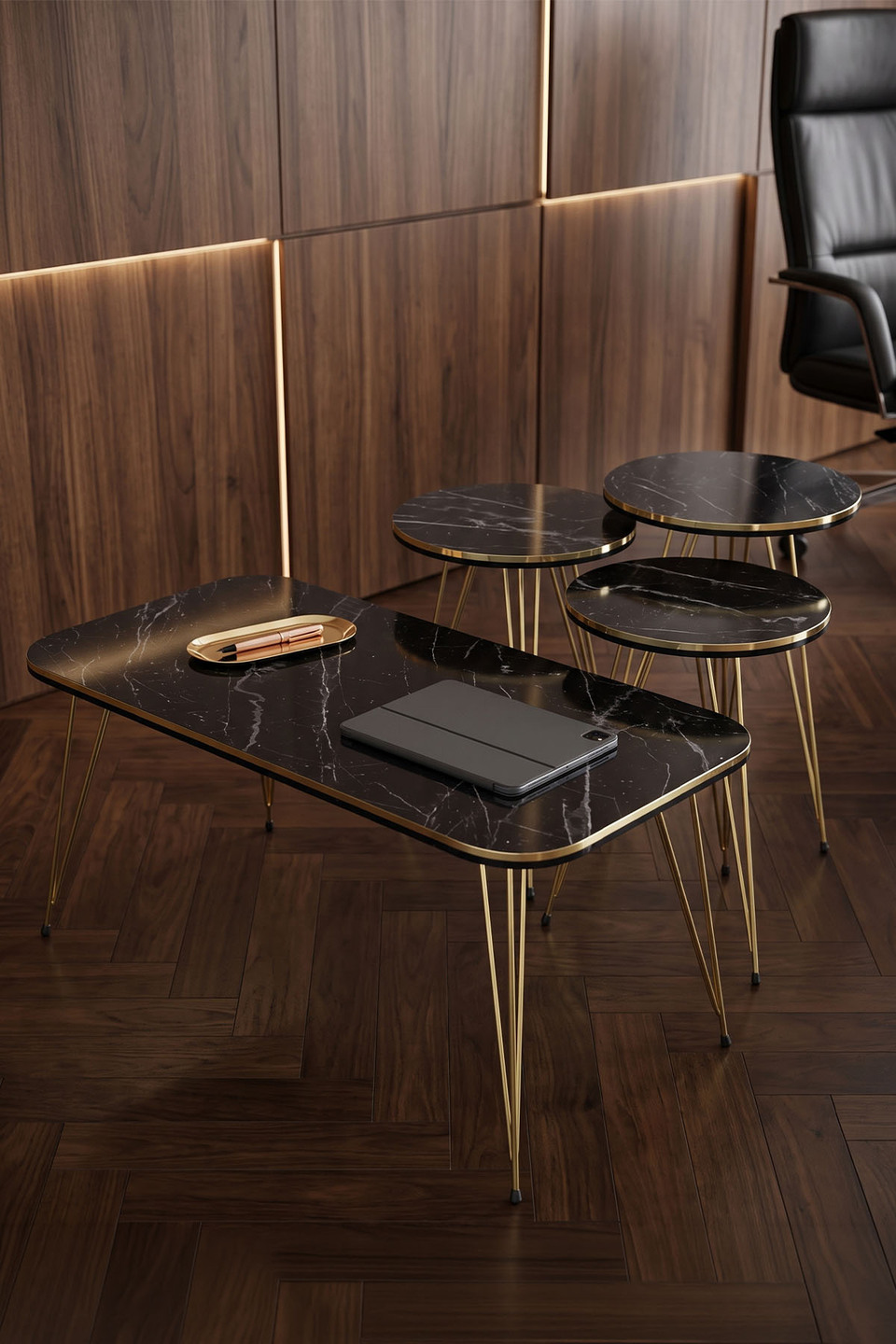 Conjunto de mesas com pés de arame dourado 5