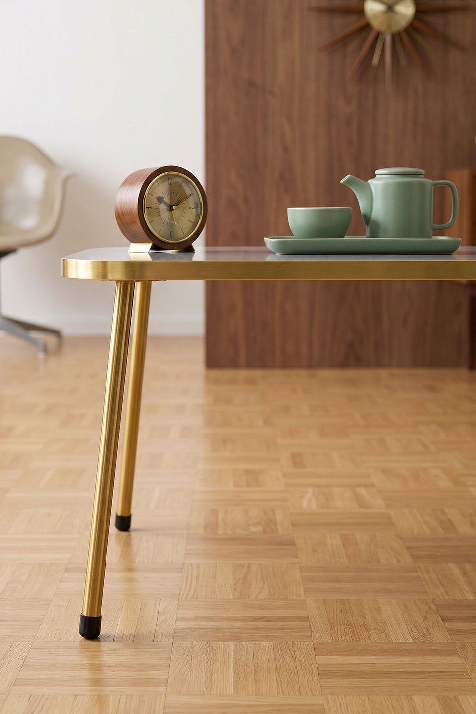Mesa de centro rectangular con patas doradas 8