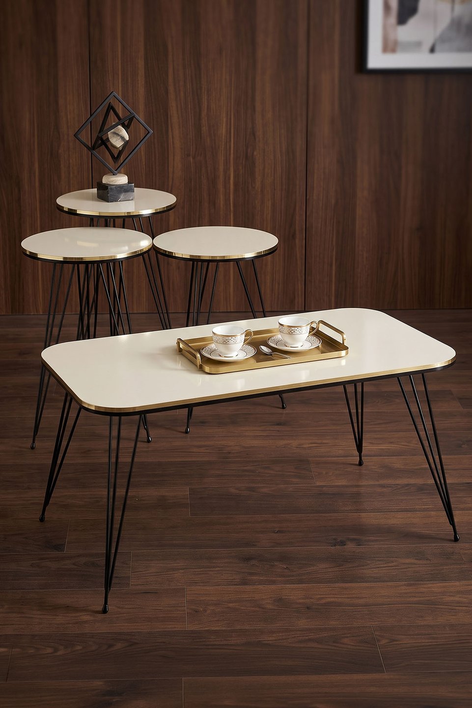 Tisch-Set mit schwarzen Drahtbeinen 6